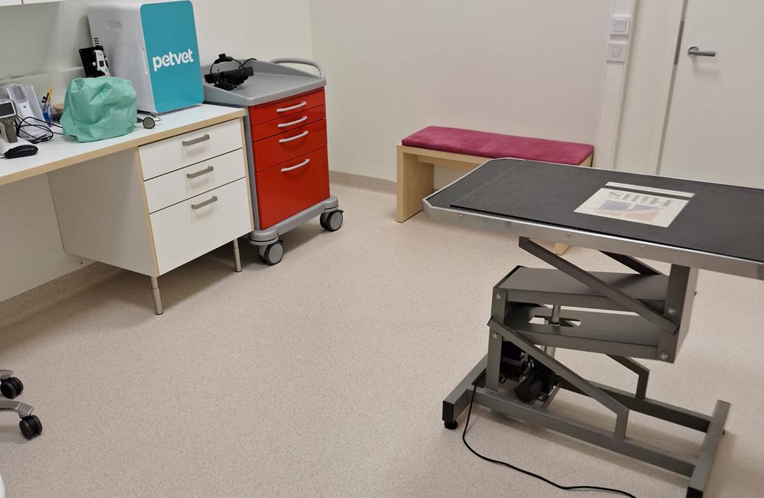 Pet-Vet-64